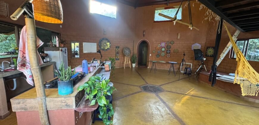 Vende-se Casa Moderna com Arquitetura Inspirada na Flor da Vida – Povoado do Moinho, Chapada Dos Veadeiros