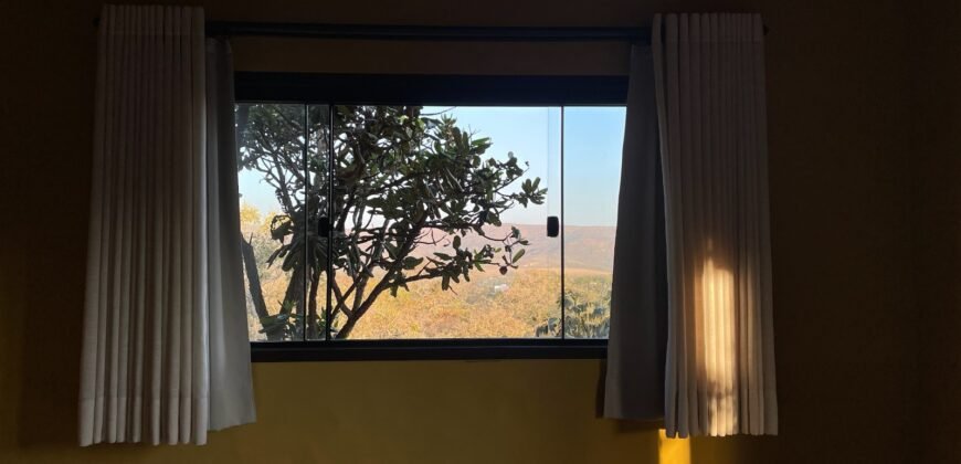 Casa Sobrado – Porteira Fechada – Bairro Eldorado – Alto Paraíso de Goiás