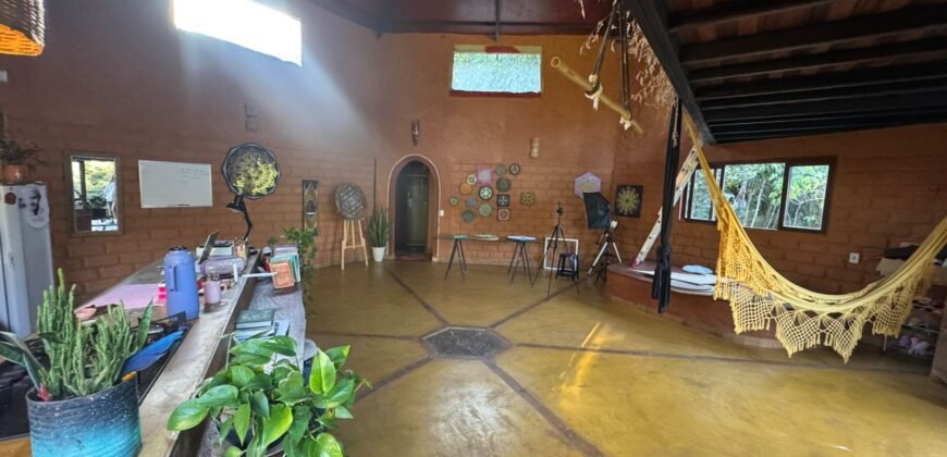 Vende-se Casa Moderna com Arquitetura Inspirada na Flor da Vida – Povoado do Moinho, Chapada Dos Veadeiros