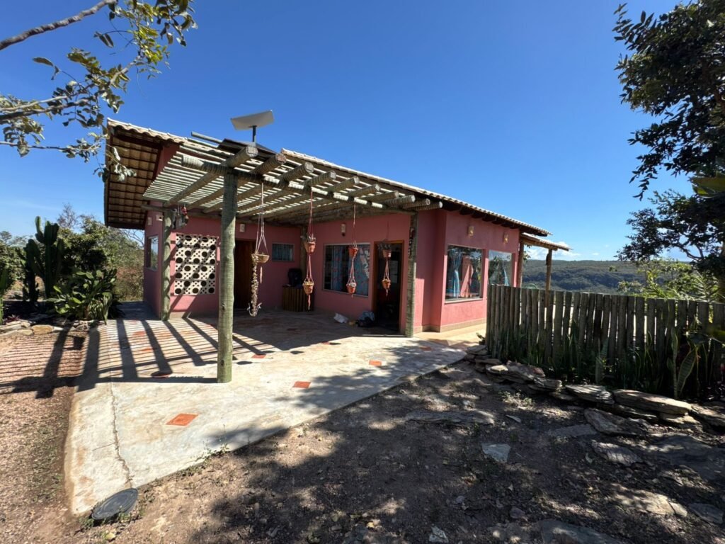 Chácara 4.7ha – Vista Permanente, acesso ao Rio e Conforto na Chapada!