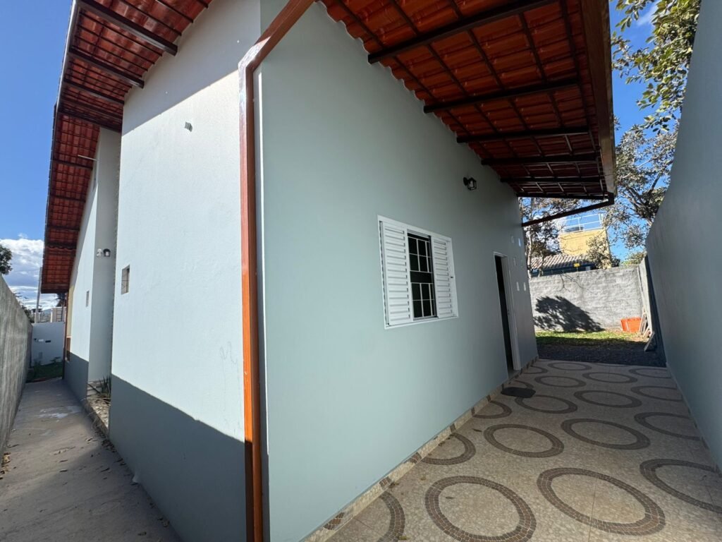 Vende-se Casa Nova – Monte Sinai – Alto Paraíso de Goiás