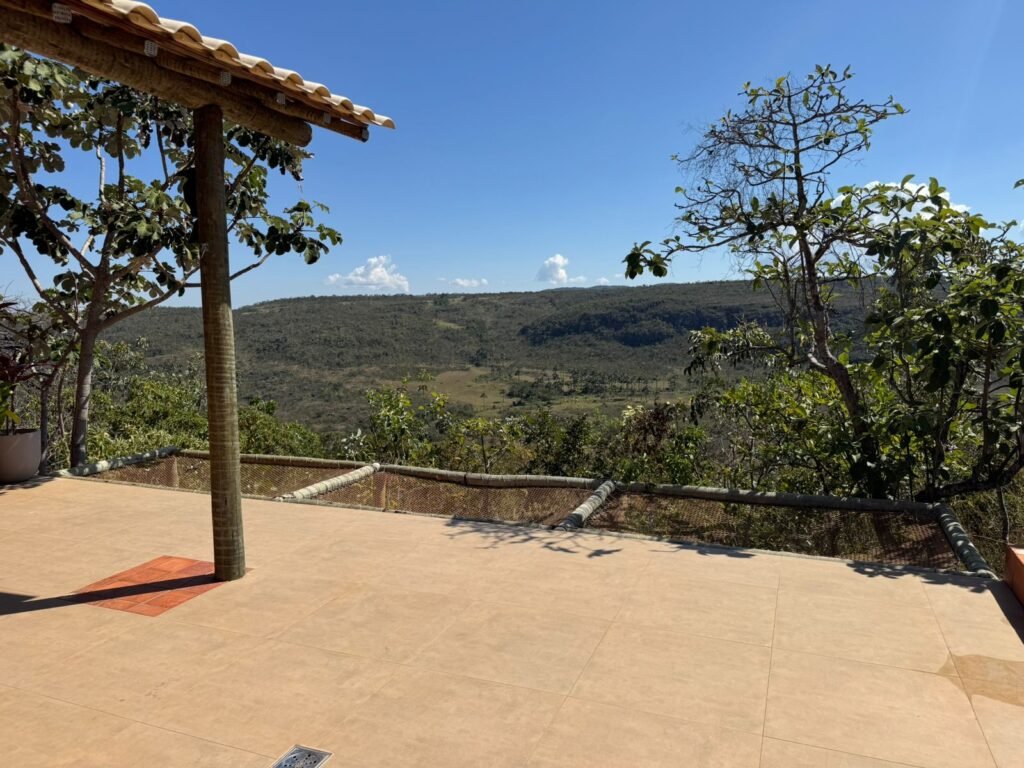 Chácara 4.7ha – Vista Permanente, acesso ao Rio e Conforto na Chapada!