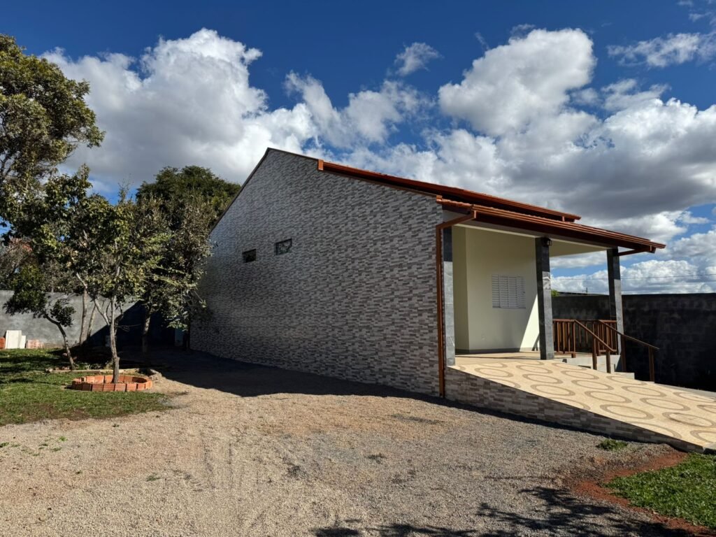 Vende-se Casa Nova – Monte Sinai – Alto Paraíso de Goiás