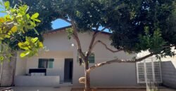 Vende-se Casa Espaçosa e Recém-Reformada- Alto Paraíso de Goiás Vende-se Casa Espaçosa e Recém-Reformada- Alto Paraíso de Goiás