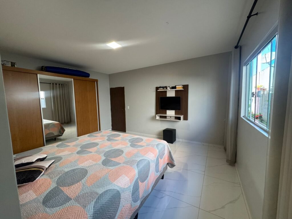Vende-se Casa Espaçosa e Recém-Reformada- Alto Paraíso de Goiás