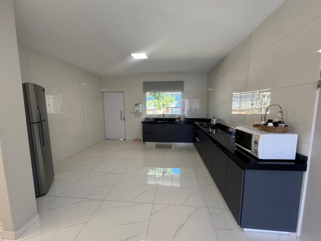 Vende-se Casa Espaçosa e Recém-Reformada- Alto Paraíso de Goiás