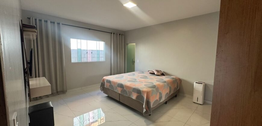Vende-se Casa Espaçosa e Recém-Reformada- Alto Paraíso de Goiás