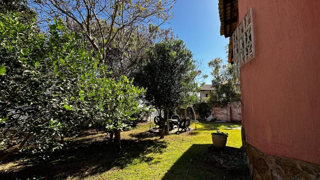 Vende-se Casa no melhor bairro da cidade – Estância Paraíso – Alto Paraíso de Goiás