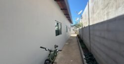 Vende-se Casa Espaçosa e Recém-Reformada- Alto Paraíso de Goiás Vende-se Casa Espaçosa e Recém-Reformada- Alto Paraíso de Goiás