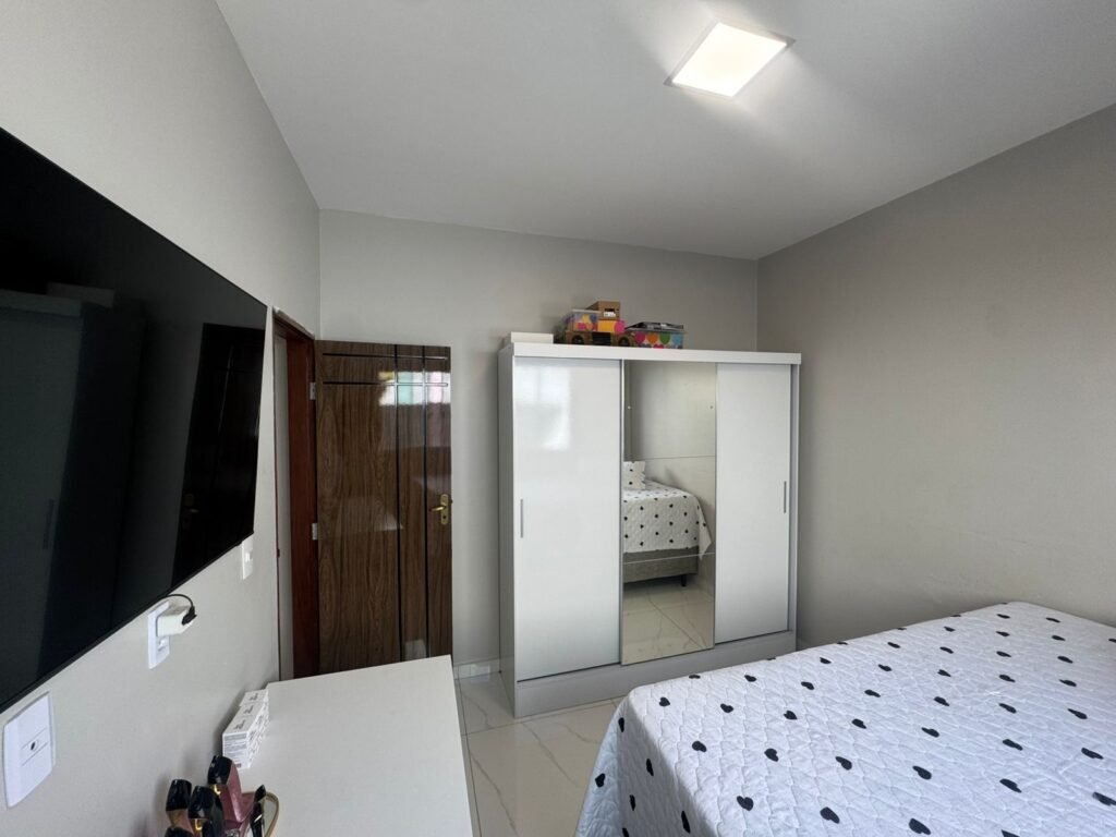 Vende-se Casa Espaçosa e Recém-Reformada- Alto Paraíso de Goiás