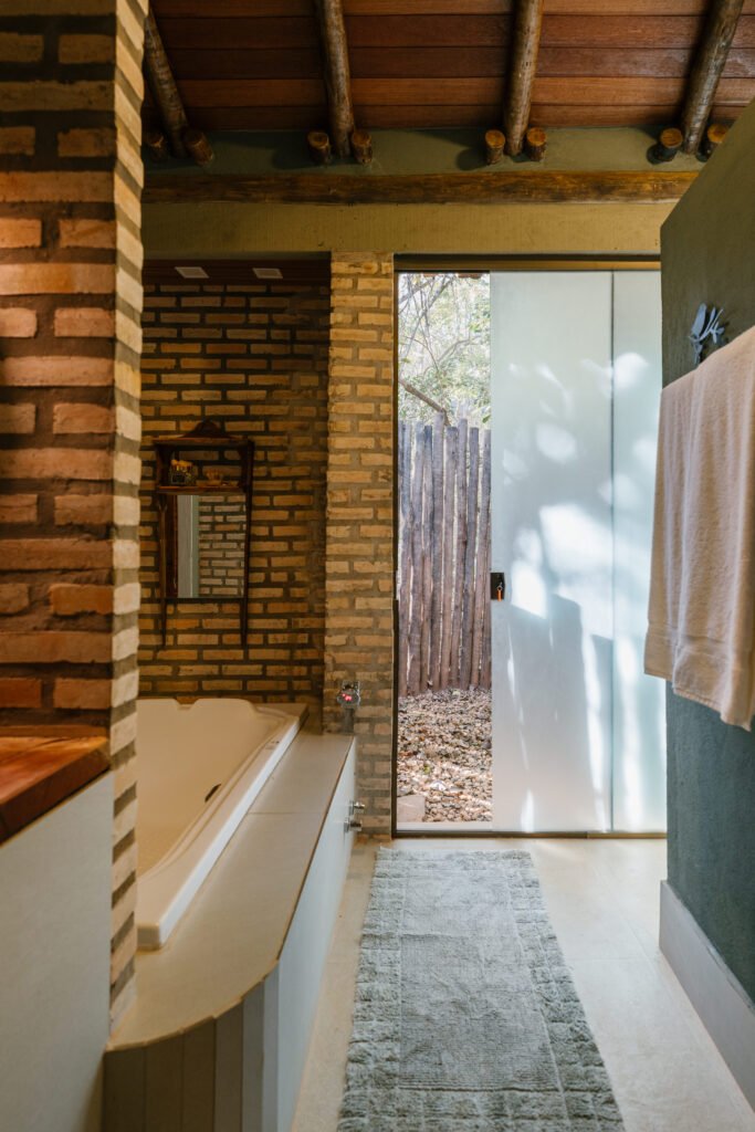 Propriedade – 2 Casas – Rio da Lua – 2 km de São Jorge