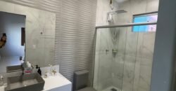 Vende-se Casa Espaçosa e Recém-Reformada- Alto Paraíso de Goiás Vende-se Casa Espaçosa e Recém-Reformada- Alto Paraíso de Goiás