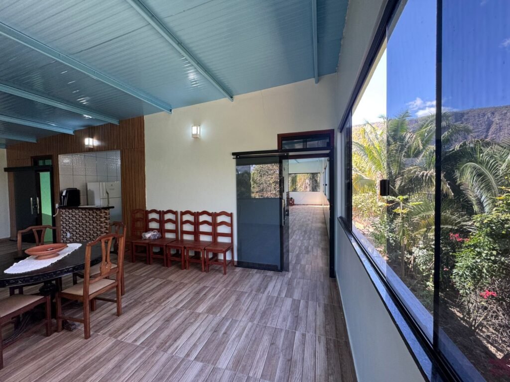 Maravilhosa Chácara – 11 Hectares – Casa de 320m² – Vista Deslumbrante – Nascente  Alto Paraíso – GO 