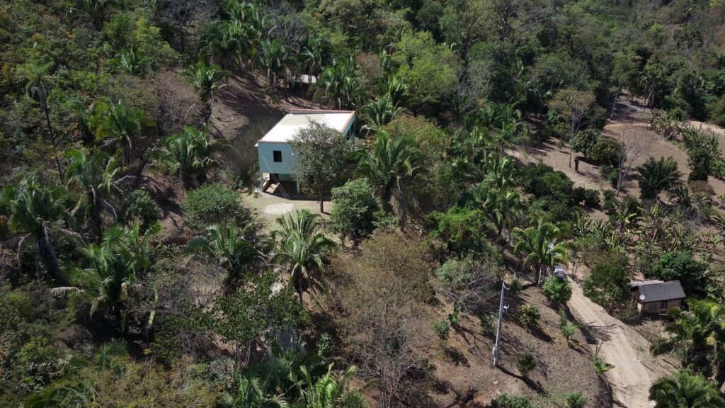 Maravilhosa Chácara – 11 Hectares – Casa de 320m² – Vista Deslumbrante – Nascente  Alto Paraíso – GO 