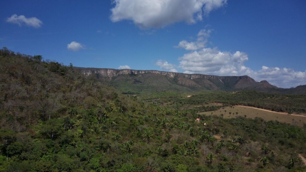 Maravilhosa Chácara – 11 Hectares – Casa de 320m² – Vista Deslumbrante – Nascente  Alto Paraíso – GO 