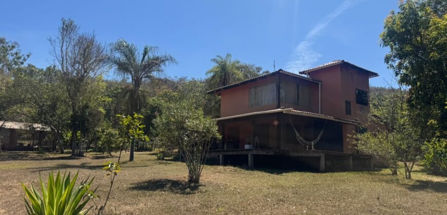 Casa – 4.000m2 – 800m2 da Cachoeira Anjos e Arcanjos – Moinho