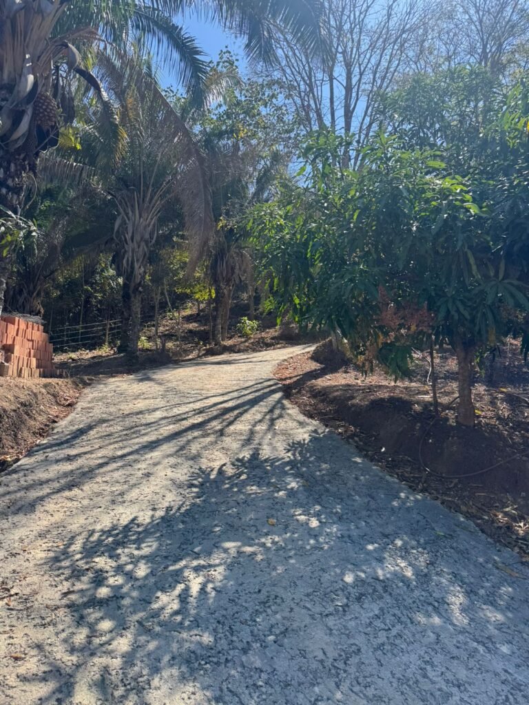 Maravilhosa Chácara – 11 Hectares – Casa de 320m² – Vista Deslumbrante – Nascente  Alto Paraíso – GO 