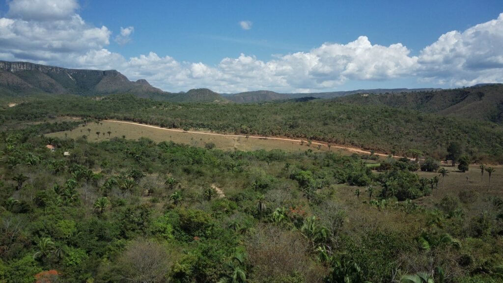 Maravilhosa Chácara – 11 Hectares – Casa de 320m² – Vista Deslumbrante – Nascente  Alto Paraíso – GO 