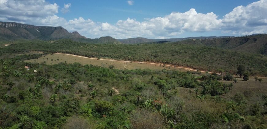 Maravilhosa Chácara – 11 Hectares – Casa de 320m² – Vista Deslumbrante – Nascente  Alto Paraíso – GO 