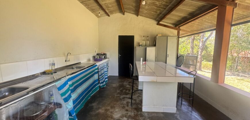 Casa – 4.000m2 – 800m2 da Cachoeira Anjos e Arcanjos – Moinho