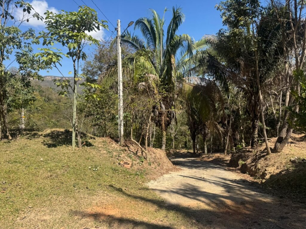 Maravilhosa Chácara – 11 Hectares – Casa de 320m² – Vista Deslumbrante – Nascente  Alto Paraíso – GO 