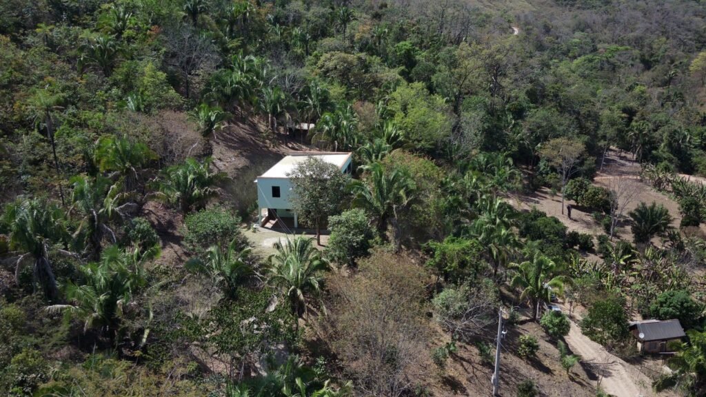 Maravilhosa Chácara – 11 Hectares – Casa de 320m² – Vista Deslumbrante – Nascente  Alto Paraíso – GO 