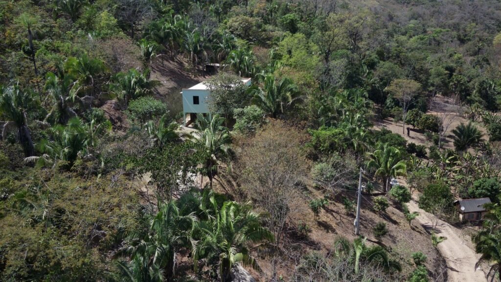 Maravilhosa Chácara – 11 Hectares – Casa de 320m² – Vista Deslumbrante – Nascente  Alto Paraíso – GO 