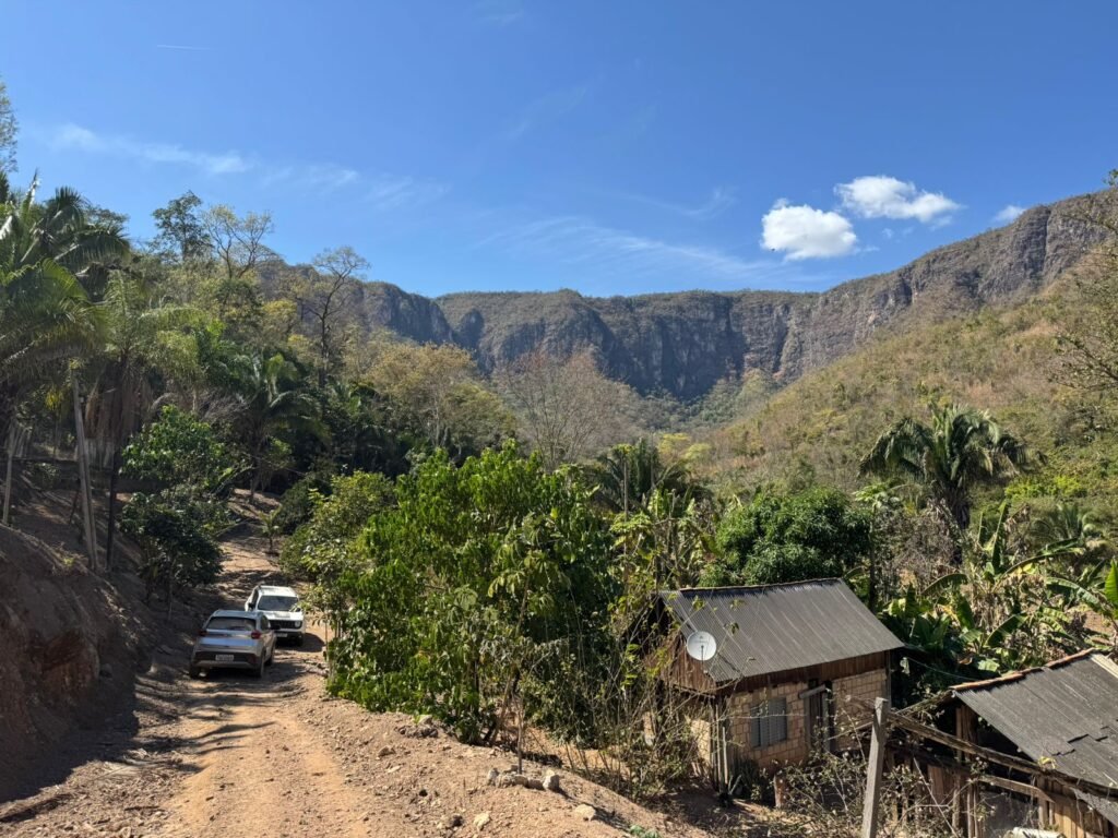 Maravilhosa Chácara – 11 Hectares – Casa de 320m² – Vista Deslumbrante – Nascente  Alto Paraíso – GO 