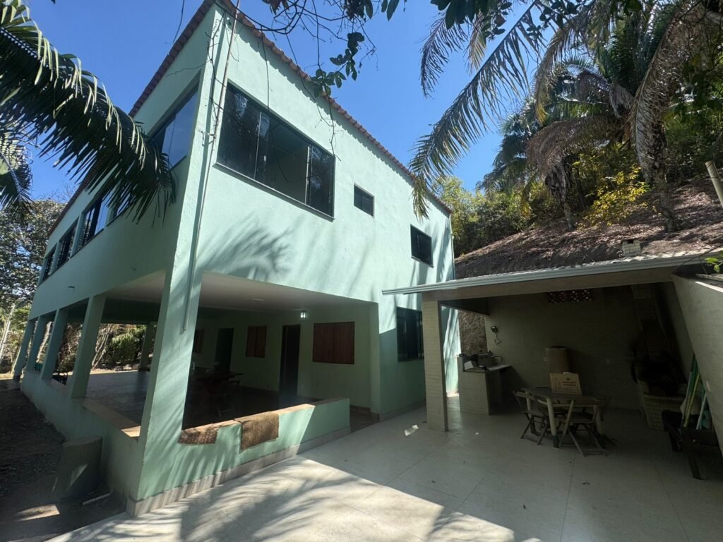 Maravilhosa Chácara – 11 Hectares – Casa de 320m² – Vista Deslumbrante – Nascente  Alto Paraíso – GO 