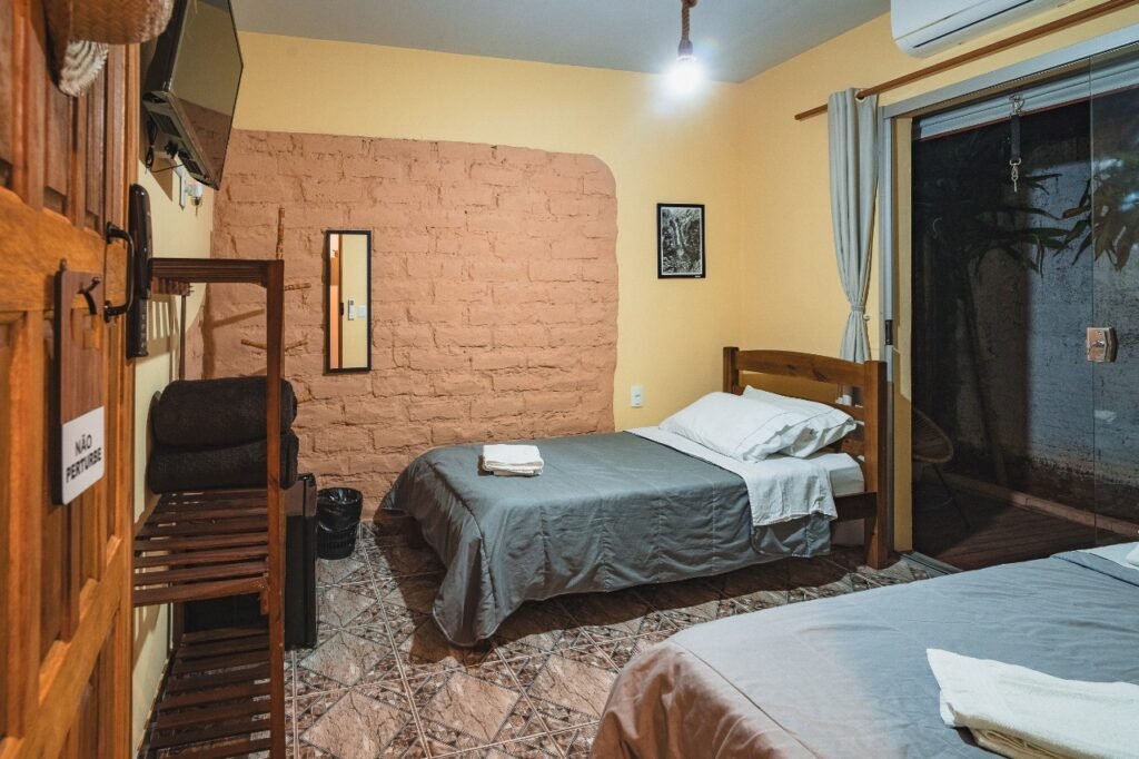 Pousada – 6 Suítes, Porteira Fechada, Região Central, Alto Paraíso de Goiás