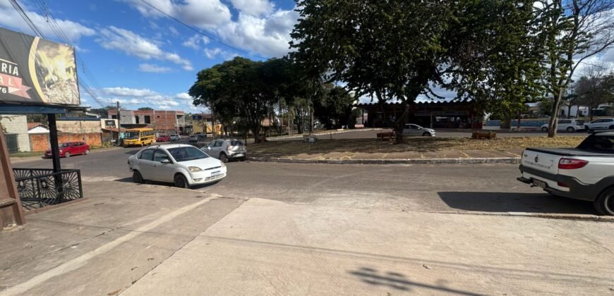 Aluga-se Ponto Comercial – Bem Localizado – Alto Paraíso de Goiás