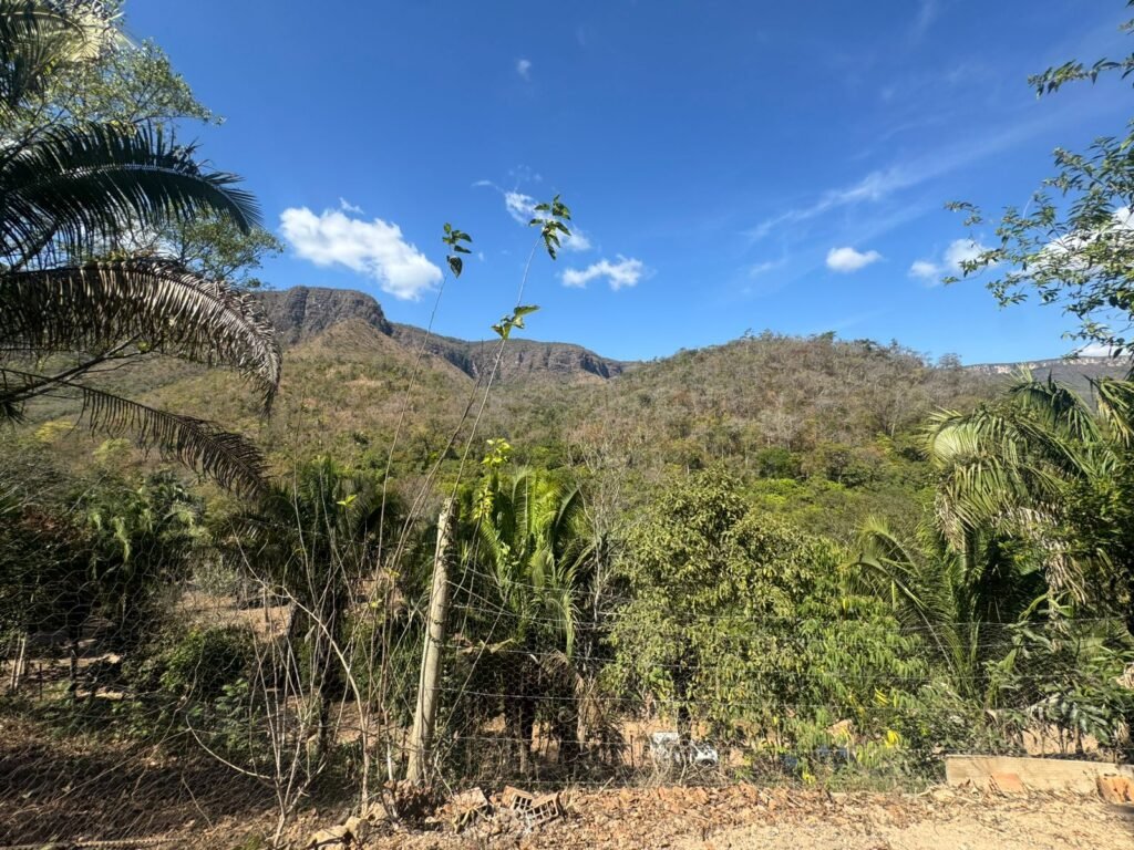 Maravilhosa Chácara – 11 Hectares – Casa de 320m² – Vista Deslumbrante – Nascente  Alto Paraíso – GO 