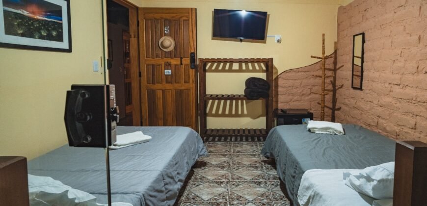 Pousada – 6 Suítes, Porteira Fechada, Região Central, Alto Paraíso de Goiás