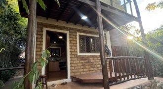 Casa com 2 Andares – Região Central – Alto Paraíso de Goiás Casa com 2 Andares – Região Central – Alto Paraíso de Goiás