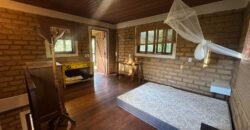 Casa com 2 Andares – Região Central – Alto Paraíso de Goiás Casa com 2 Andares – Região Central – Alto Paraíso de Goiás