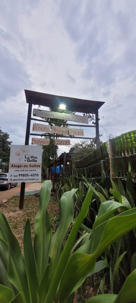 Vende-se Prédio Comercial – 2.300m2 em Localização Privilegiada – Alto Paraíso de Goiás