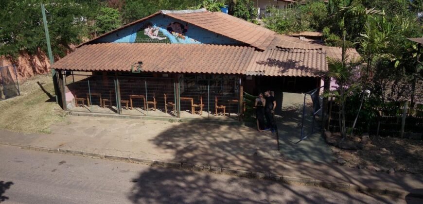 Vende-se Prédio Comercial – 2.300m2 em Localização Privilegiada – Alto Paraíso de Goiás Vende-se Prédio Comercial – 2.300m2 em Localização Privilegiada – Alto Paraíso de Goiás