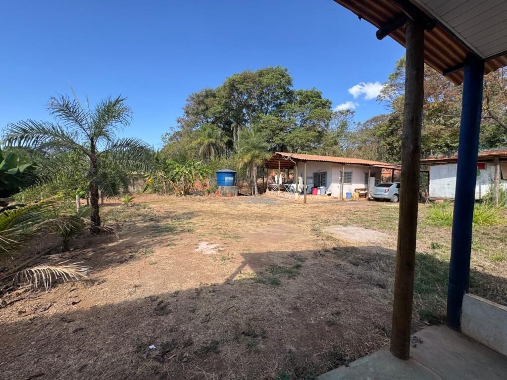 Vende-se Prédio Comercial – 2.300m2 em Localização Privilegiada – Alto Paraíso de Goiás