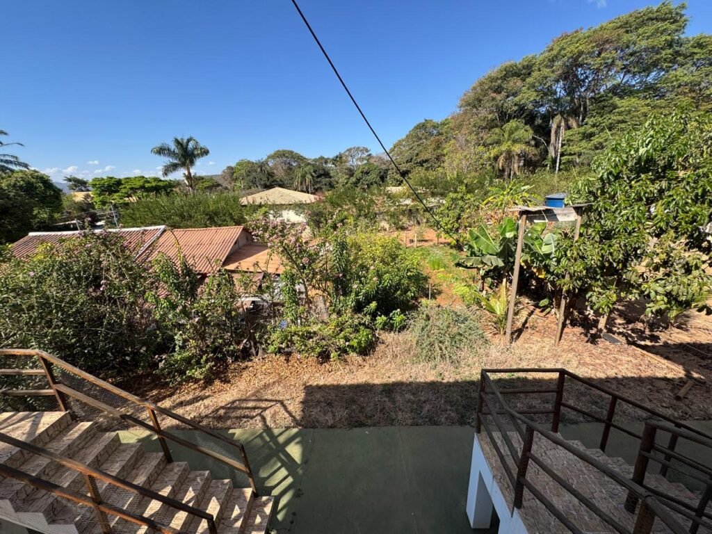 Vende-se Prédio Comercial – 2.300m2 em Localização Privilegiada – Alto Paraíso de Goiás