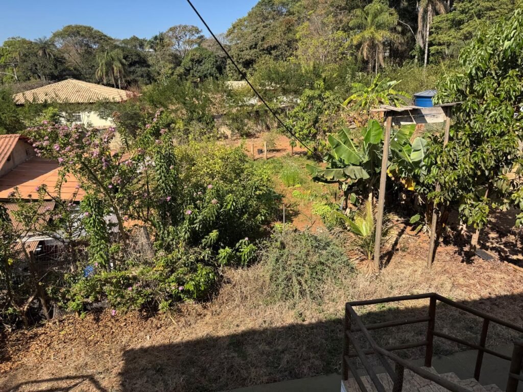 Vende-se Prédio Comercial – 2.300m2 em Localização Privilegiada – Alto Paraíso de Goiás