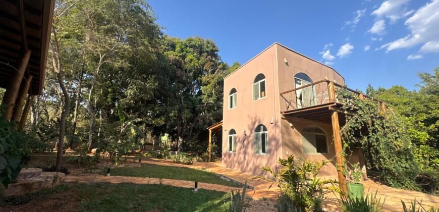 Linda Casa – Povoado do Moinho – Próximo Cachoeira Anjos e Arcanjos – Chapada dos Veadeiros