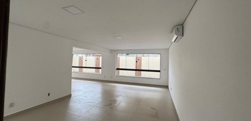 Aluga-se Loja Comercial – Região Central – Alto Paraíso de Goiás