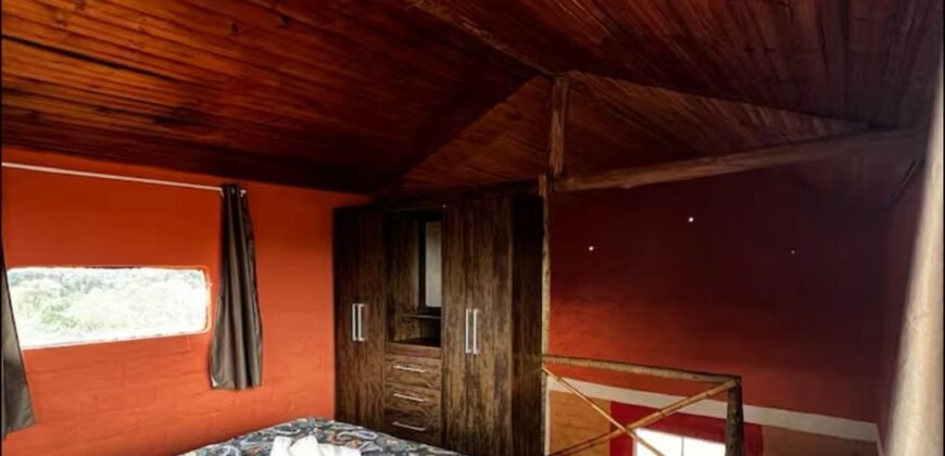 Casa + Chále – 12 km de Alto Paraíso de Goias sentido São Jorge