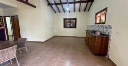 Aluga – se Casa com 3 Quartos – Bairro Paraisinho – Alto Paraíso de Goiás