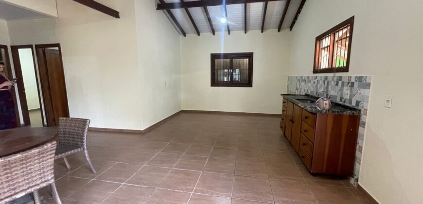 Aluga – se Casa com 3 Quartos – Bairro Paraisinho – Alto Paraíso de Goiás