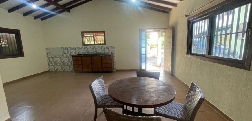 Aluga – se Casa com 3 Quartos – Bairro Paraisinho – Alto Paraíso de Goiás