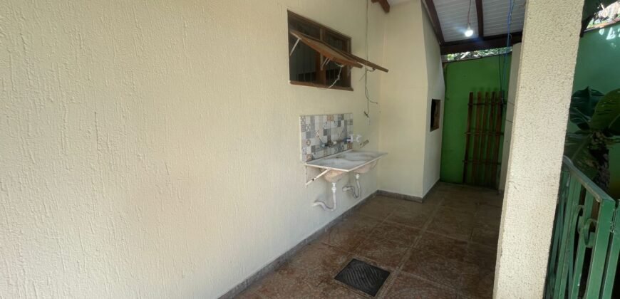 Aluga – se Casa com 3 Quartos – Bairro Paraisinho – Alto Paraíso de Goiás
