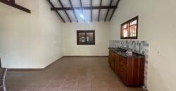 Aluga – se Casa com 3 Quartos – Bairro Paraisinho – Alto Paraíso de Goiás