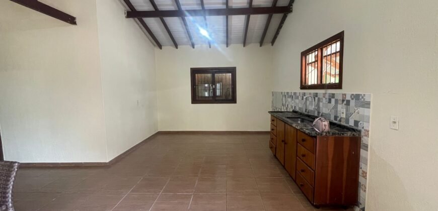 Aluga – se Casa com 3 Quartos – Bairro Paraisinho – Alto Paraíso de Goiás