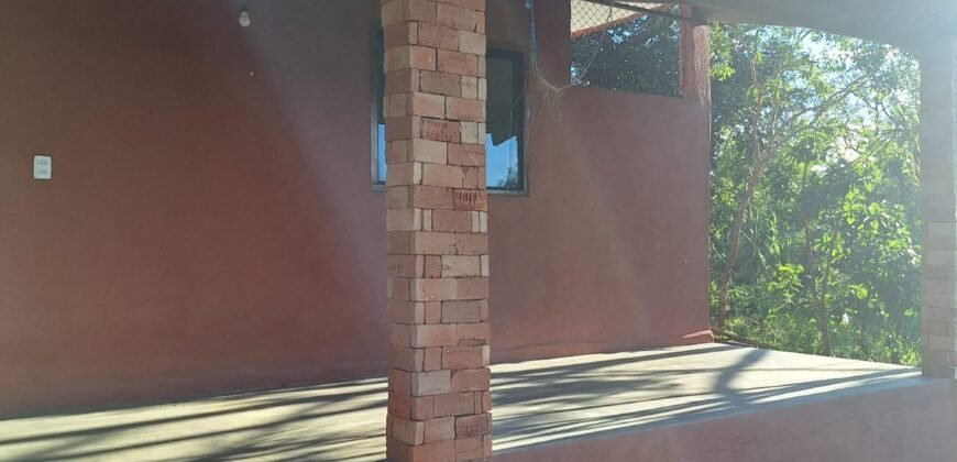 Casa – Km 12 – Entre Alto Paraíso e São Jorge